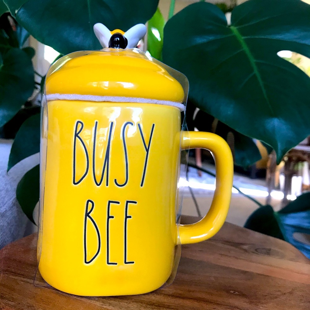 Rae Dunn BUSY BEE 🐝 Coffee Mug